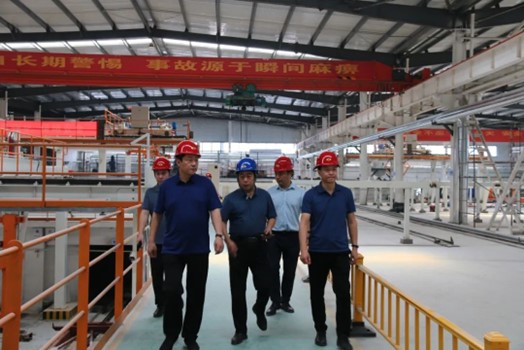 崔仲民總經(jīng)理到子公司調(diào)研指導(dǎo)安全生產(chǎn)、疫情防控和生產(chǎn)經(jīng)營工作